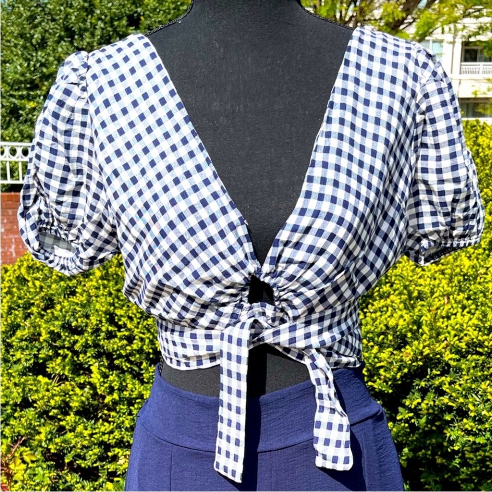Blue & White Puff Sleeves TopONE SIZE pit to pit 20in, adjustable Wrap tie waist